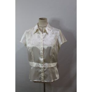Ann Taylor Cream Short Sleeve peplum blouse 10